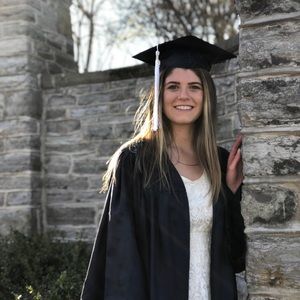 Meet your Posher, Danielle